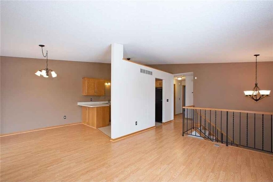 Building Photo - 14769 Endicott Way