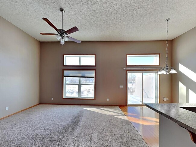 Building Photo - 5106 Farnham Dr N