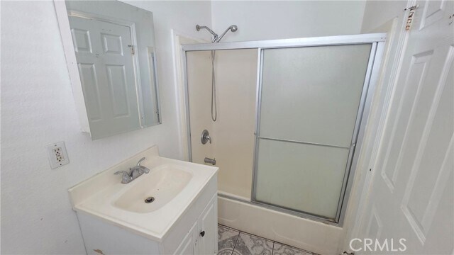 Building Photo - 210 S Main St