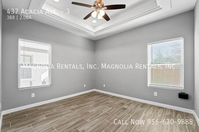 Building Photo - 437 E Acacia Ave