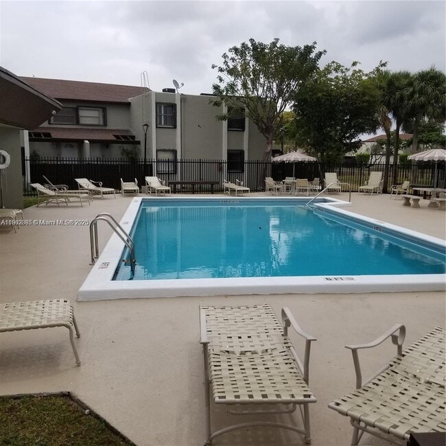 Building Photo - 10060 NW 9th St Cir