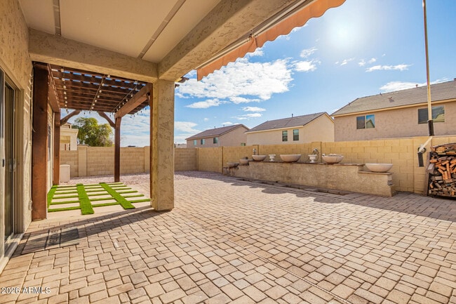 Building Photo - 19411 W Jefferson St