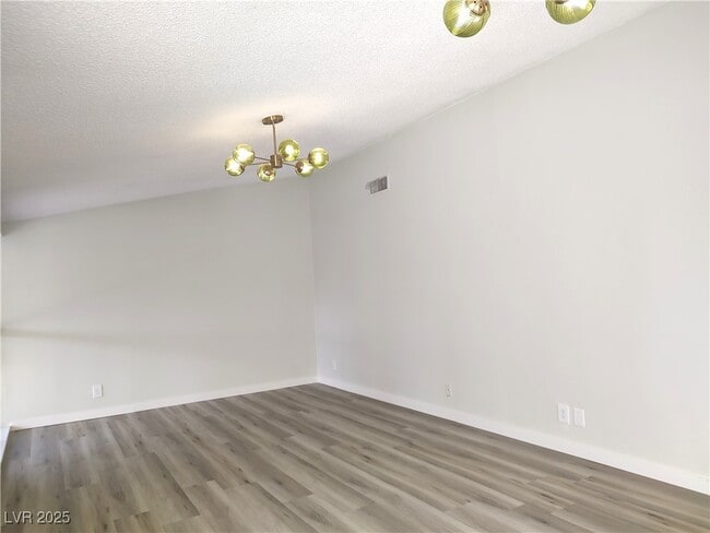 Building Photo - 3221 Sombrero Cir