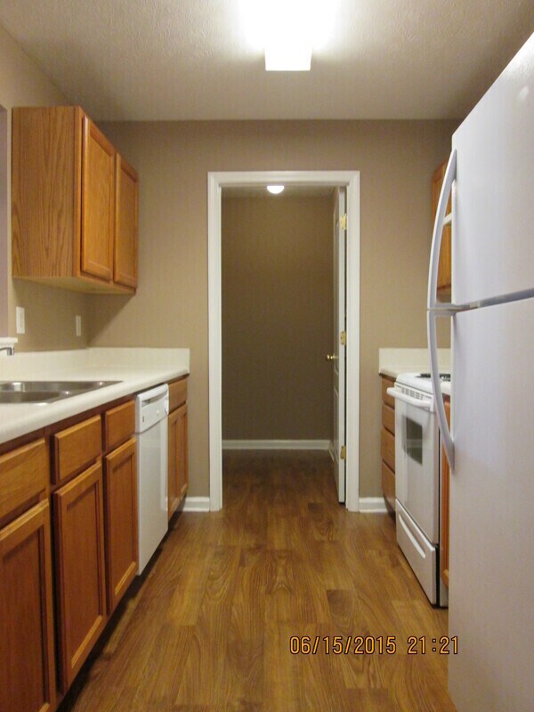 Building Photo - 6237 Dorsett Shoals Rd