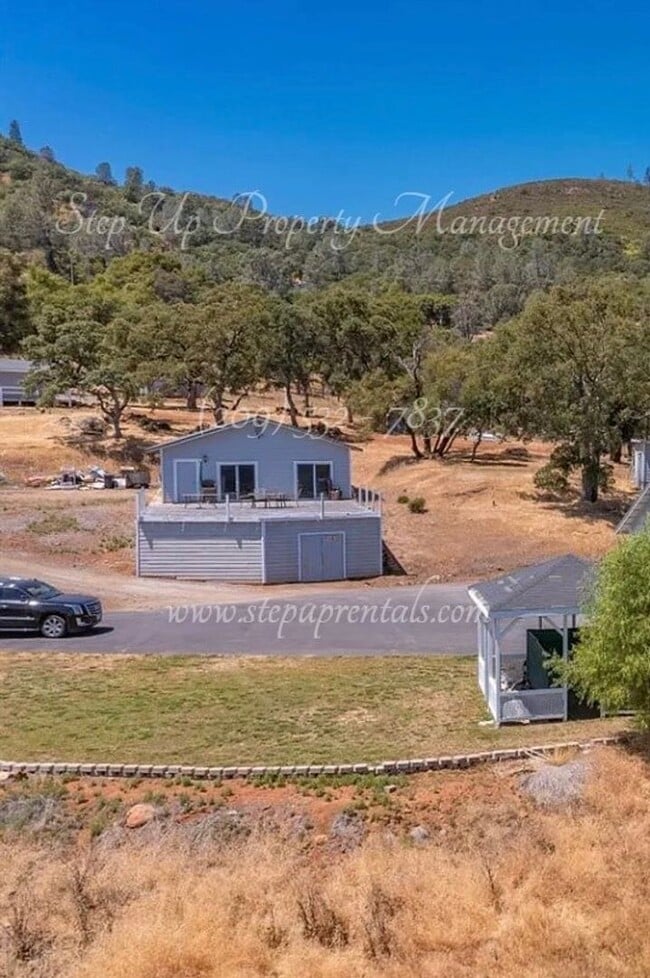 Primary Photo - 6655 Jaquima Dr