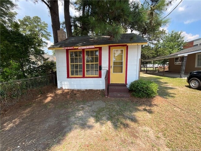 Building Photo - 120 W Elwood Ave