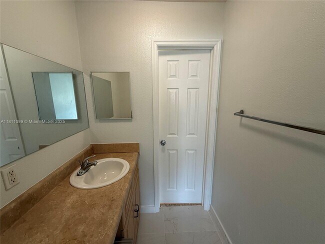Building Photo - 2840 NW 55th Ave