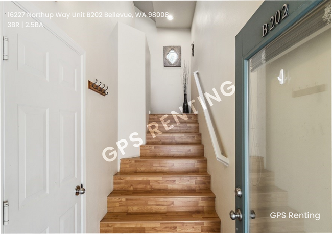 Building Photo - 16227 Northup Way