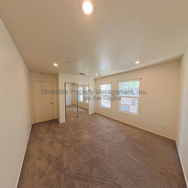 Building Photo - 4031 Cey Ct