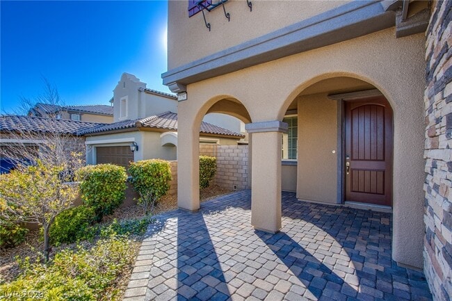 Building Photo - 729 Catalina Aisle St