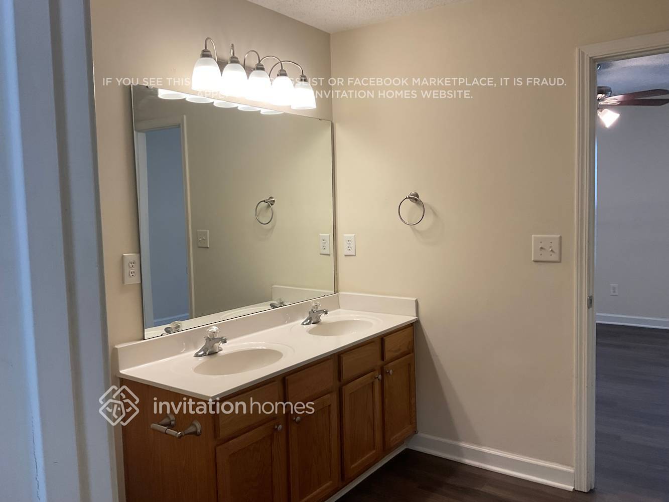 Building Photo - 1124 Crowders Woods Dr