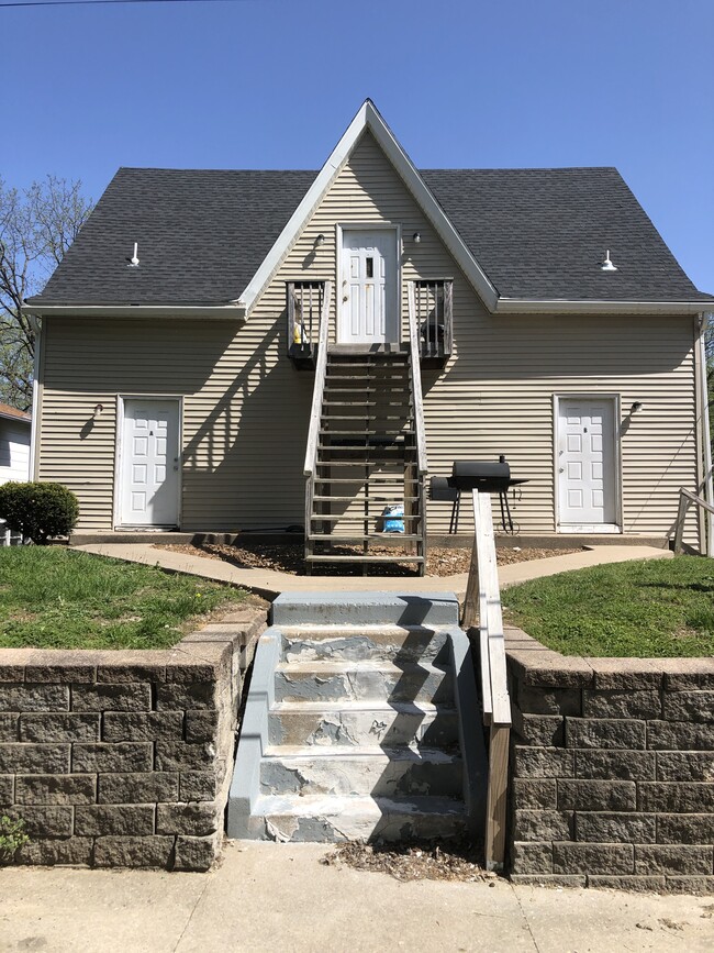 Building front - 309 Hart St