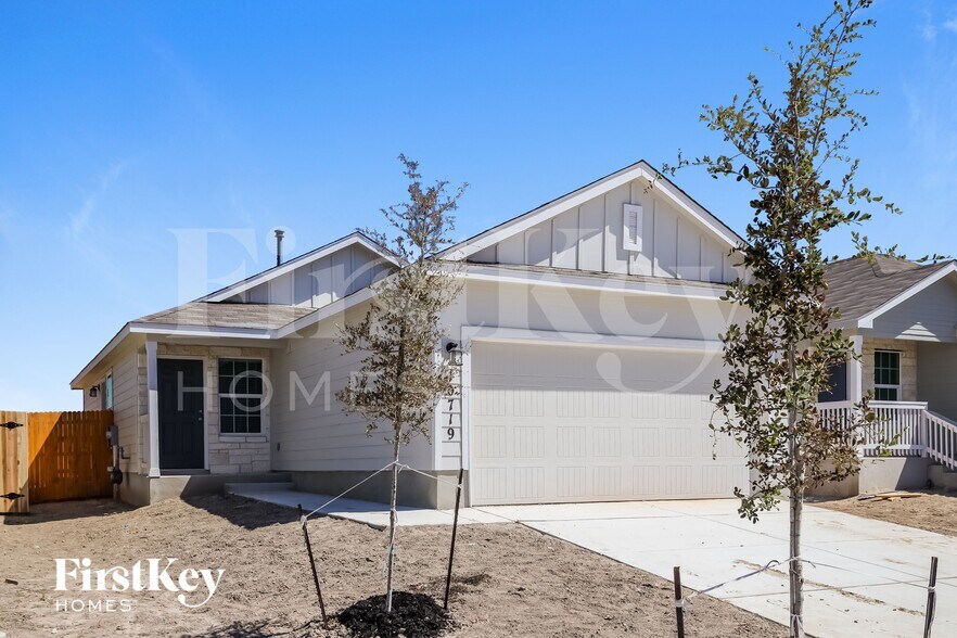 Building Photo - 10719 Prusiner Dr