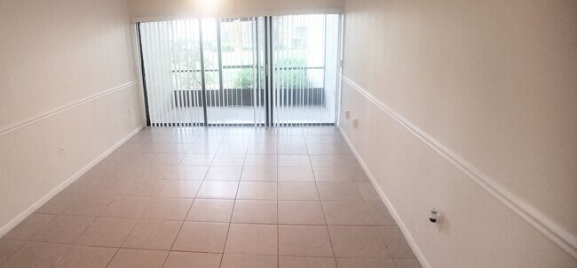 Building Photo - Cozy 1/1 Condo for rent at Wimbledon Park ...