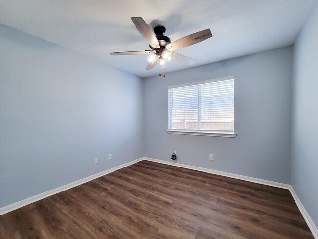Building Photo - 4226 Daisy Meadow Dr