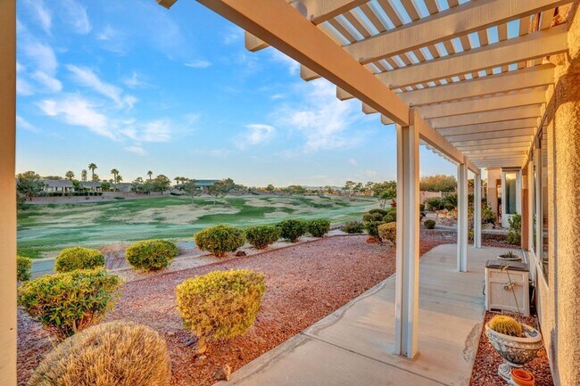 Building Photo - Beautiful Single-Story Home on the Golf Course in Sun City MacDonald Ranch (55+ Community)