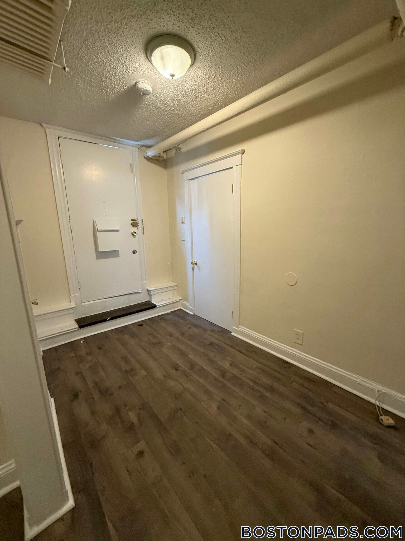 Building Photo - 7 Barrows St