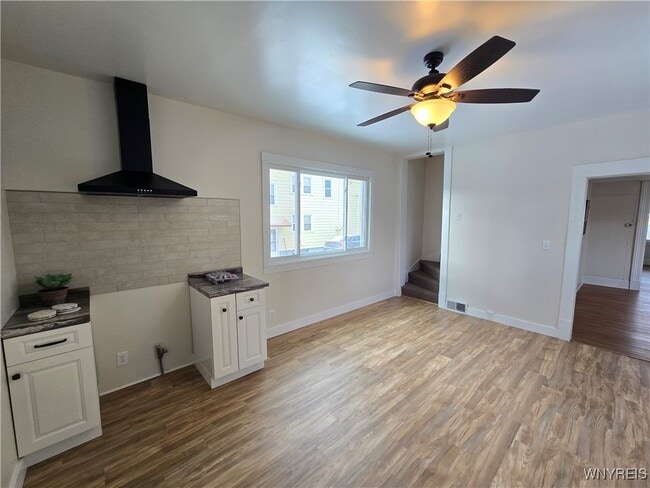 Building Photo - 33 Trowbridge St