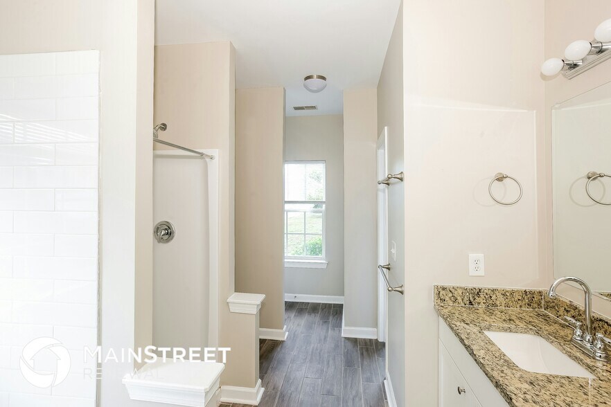 Building Photo - 505 Meredith Court