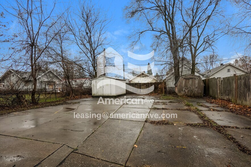 Building Photo - 1913 Brame Pl