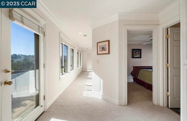 Building Photo - 3109 Stonegate Dr