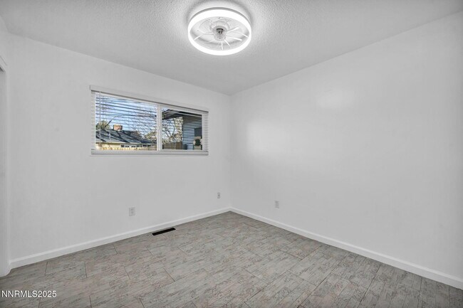 Building Photo - 1642 York Wy