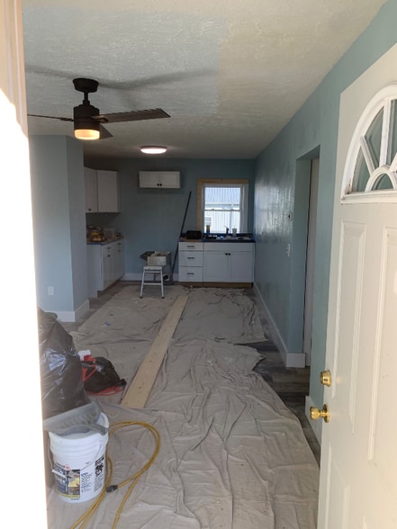 Building Photo - 112 S Virginia St