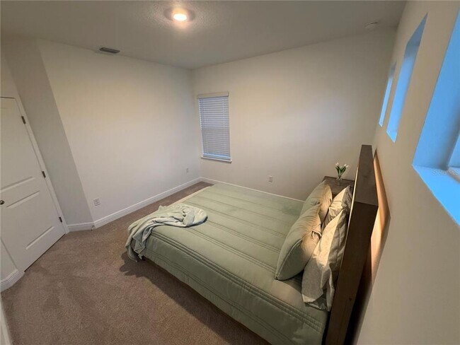 Building Photo - 2189 Sunshine Peak Dr