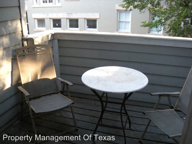 Building Photo - 1808 Rio Grande St