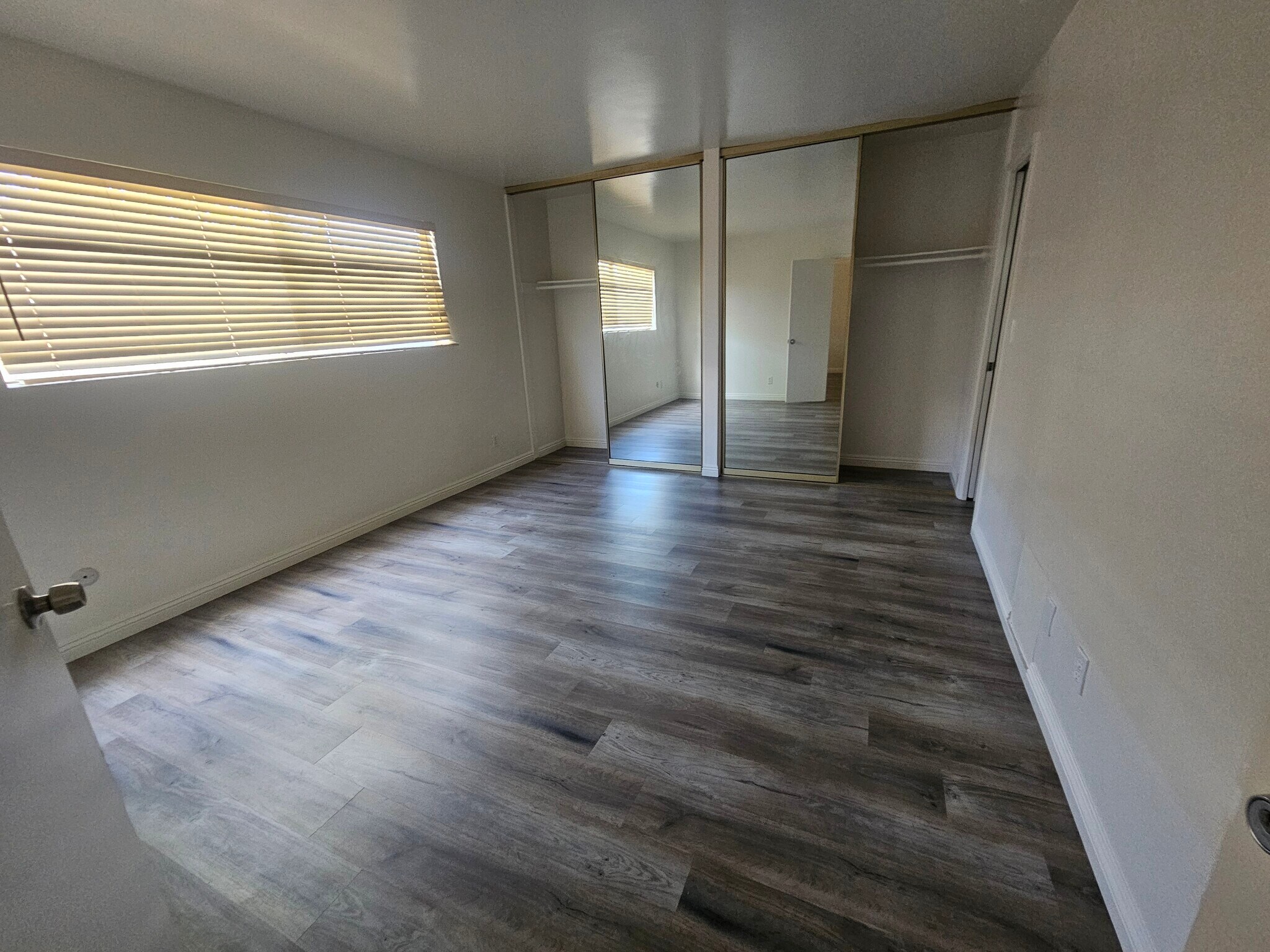 Building Photo - 23220 Pryor Pl