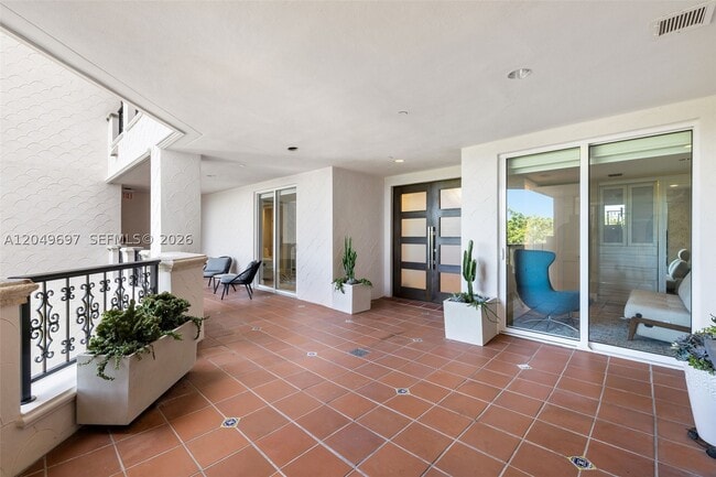 Building Photo - 5245 Fisher Island Dr