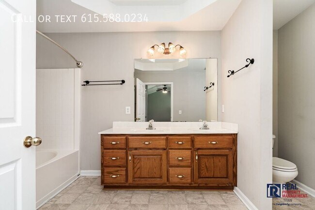 Building Photo - 3013 Pipkin Hills Dr