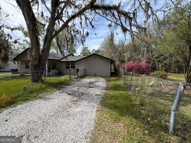 Building Photo - 216 Clarks Bluff Rd