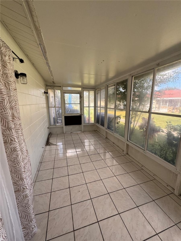 Building Photo - 30 Lago Mesa Way