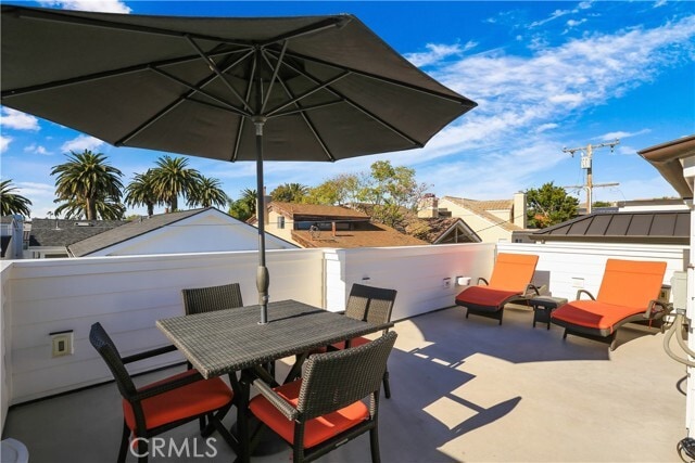 Building Photo - 715 Marigold Ave