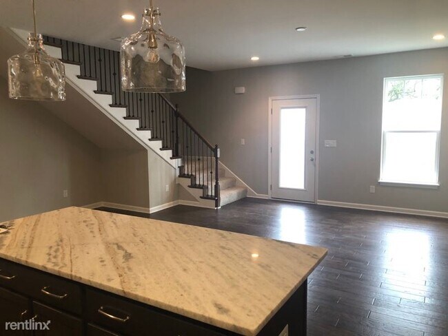 Building Photo - 2 br, 3 bath Condo - 4203 Taylor Cove Ct
