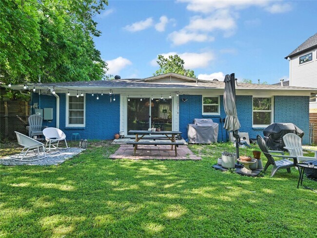 Building Photo - 1708 Princeton Ave