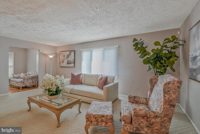 Building Photo - 4660 Winterberry Ln