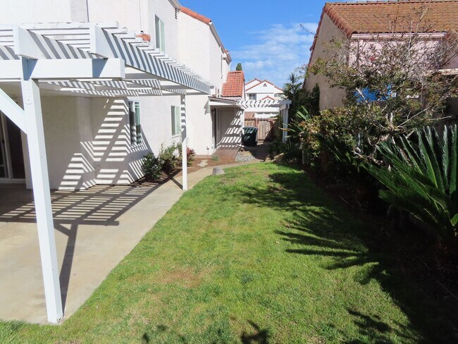 Building Photo - Renovated Three Bedroom Home