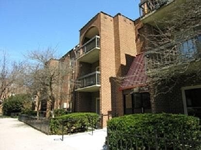 Building Photo - 707 15th St NE