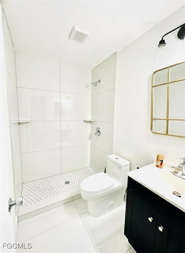 Building Photo - 5256 Coronado Pkwy