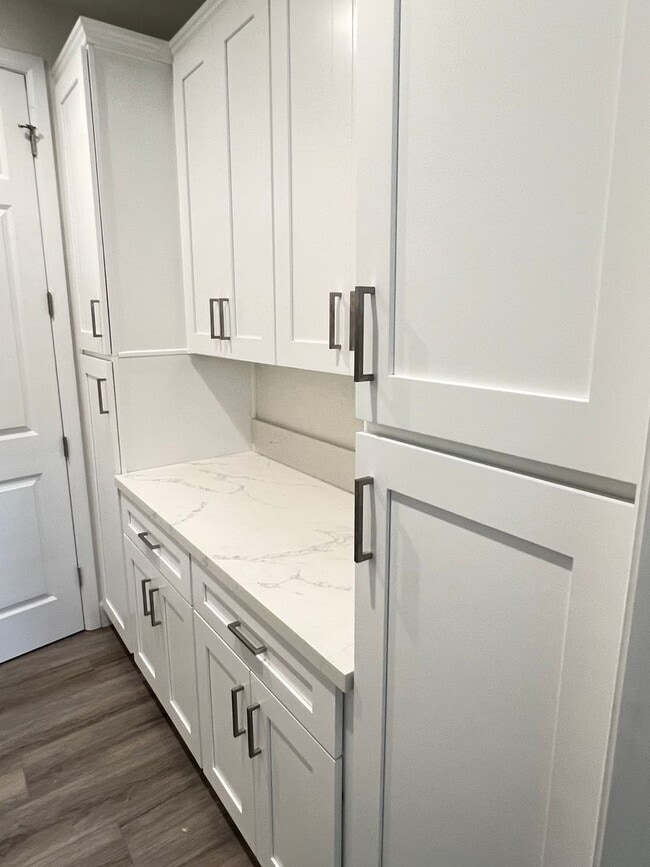 Building Photo - Remodeled North Tustin 4 Bed 3 Bath Ranch Home with Solar!