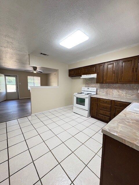 Building Photo - 12161 Jaysid St
