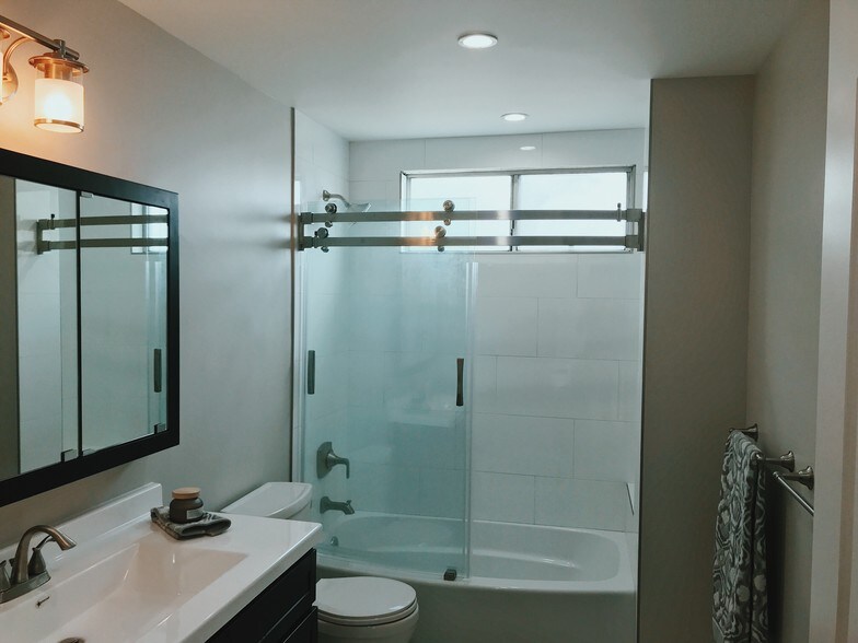 Building Photo - 1319 23rd St