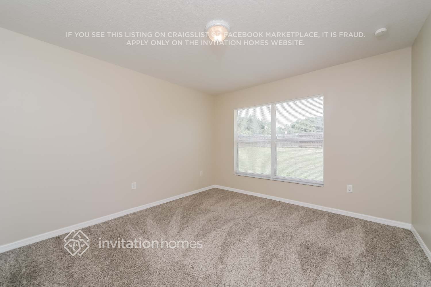 Building Photo - 13343 Biscayne Dr