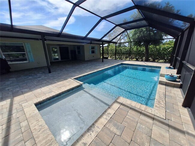 Building Photo - 132 David Blvd