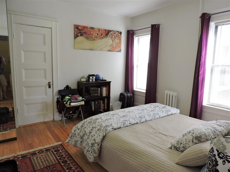 Building Photo - 84 Prescott St