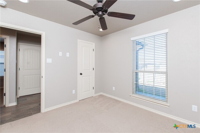 Building Photo - 6006 Cactus Flower Ln