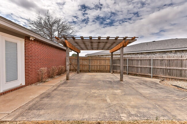 Building Photo - Wonderful 3-Bed, 2-Bath with Bonus Room in a Cul-de-Sac!