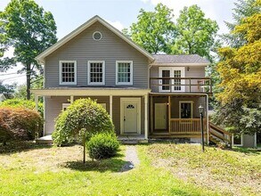 Building Photo - 1432 Lincoln Terrace LLC